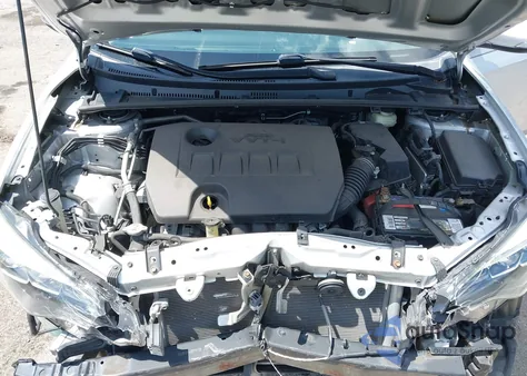 2018 Toyota Corolla Se z USA, uszkodzony, nr VIN 5YFBURHE2JP791480